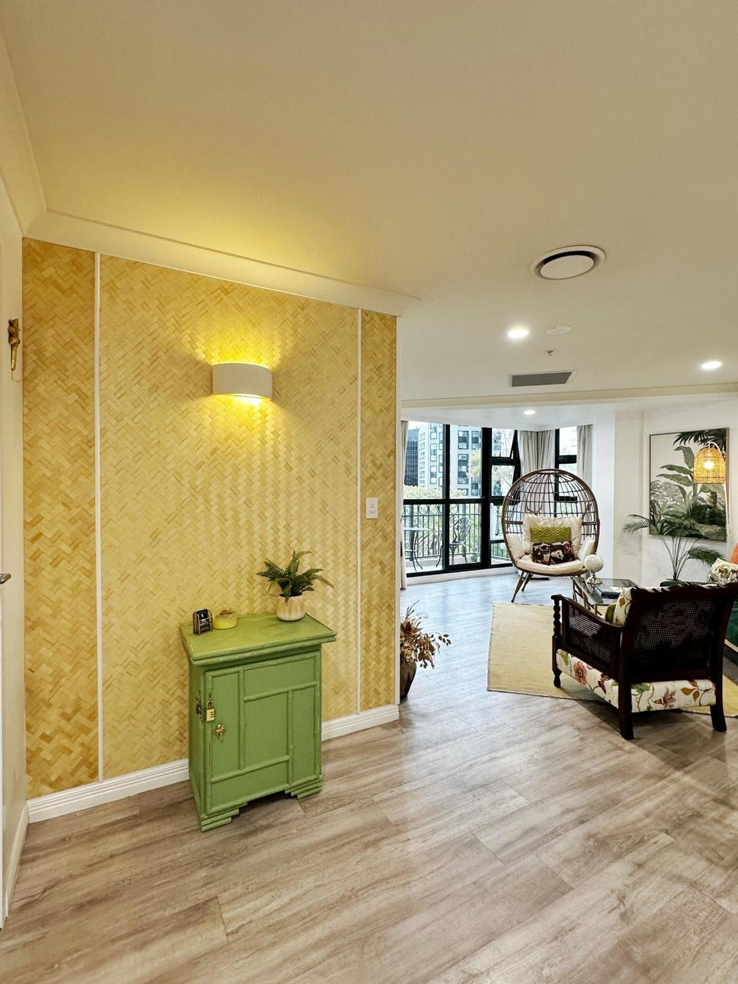 Apartment Spacious Park Views With Spa, Pool, Gym, Netflix Auckland